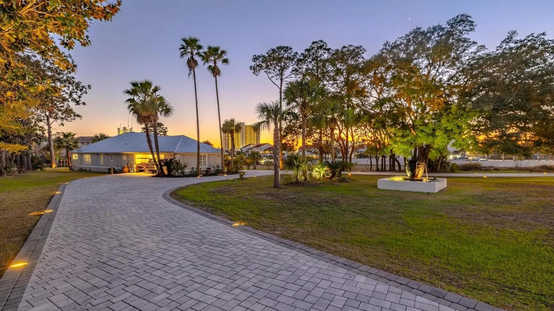 8753 N, Lagoon Dr, - Waterside Oaks On Grand Lagoon Home パナマシティービーチ